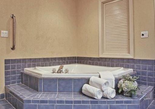 фото отеля Comfort Suites Lafayette (Indiana)