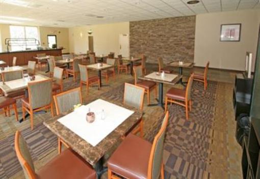 фото отеля Holiday Inn & Suites Greensboro