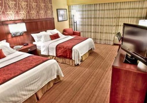 фото отеля Courtyard by Marriott Bloomington Normal