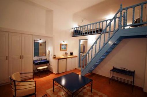 фото отеля Kastro Suites