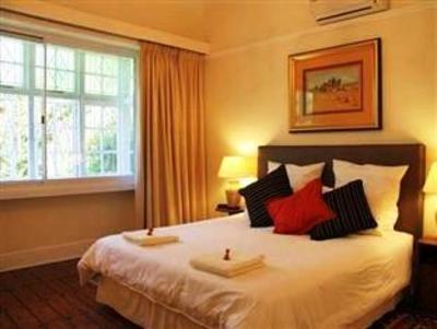 фото отеля 5 Camp Street Guesthouse & Self-Catering