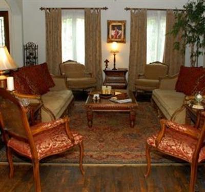 фото отеля The Wildwood Inn