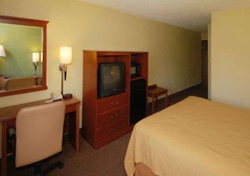 фото отеля Quality Inn East Evansville (Indiana)