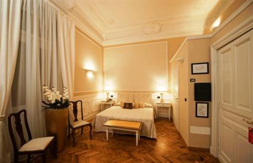фото отеля Palazzo Lombardo