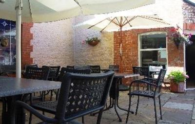 фото отеля Tufton Arms Hotel