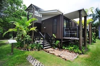 фото отеля Airlie Cove Resort And Van Park