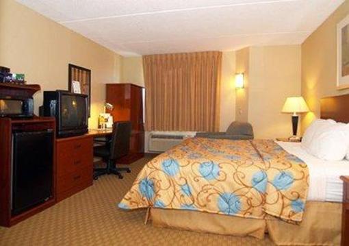 фото отеля Sleep Inn & Suites Rehoboth Beach Area