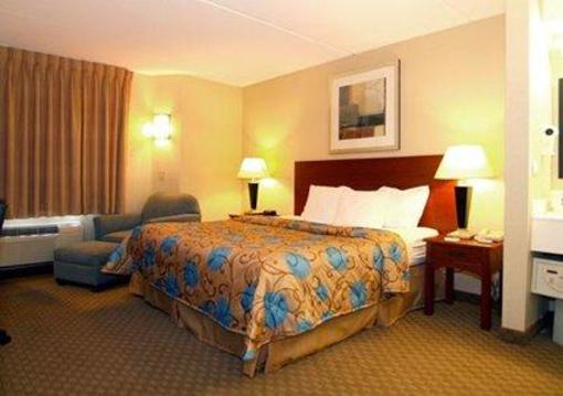 фото отеля Sleep Inn & Suites Rehoboth Beach Area