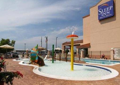 фото отеля Sleep Inn & Suites Rehoboth Beach Area