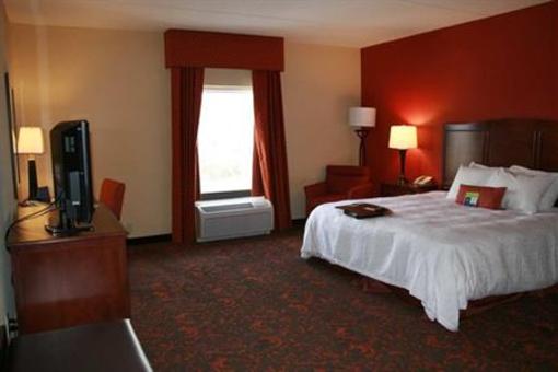 фото отеля Hampton Inn and Suites Woodstock VA