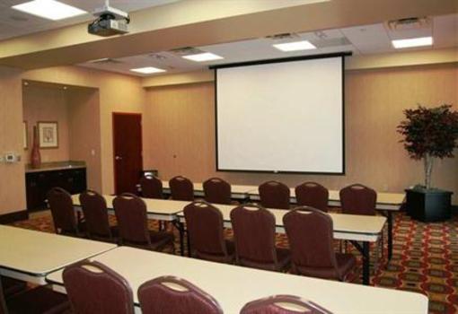 фото отеля Hampton Inn and Suites Woodstock VA