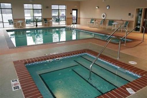 фото отеля Hampton Inn and Suites Woodstock VA