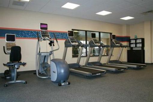 фото отеля Hampton Inn and Suites Woodstock VA