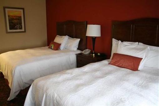 фото отеля Hampton Inn and Suites Woodstock VA