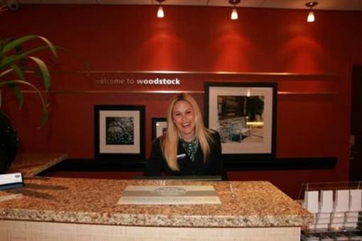 фото отеля Hampton Inn and Suites Woodstock VA