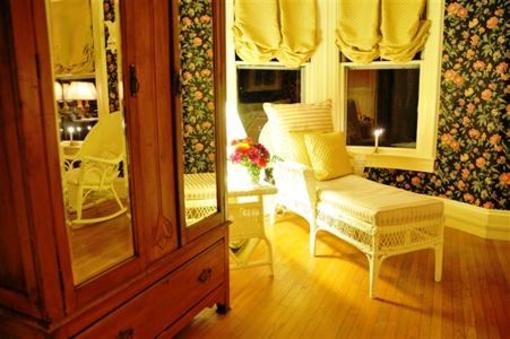фото отеля Hawthorn Inn