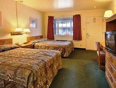 фото отеля Days Inn Lake Tahoe Ski Resort Golf Area