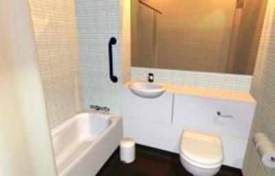 фото отеля Travelodge Aberdeen Central Justice Mill Lane