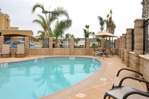 фото отеля Holiday Inn Express South - National City