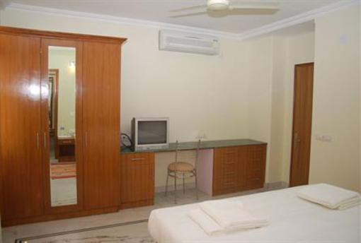 фото отеля Kesar D Villa Residence
