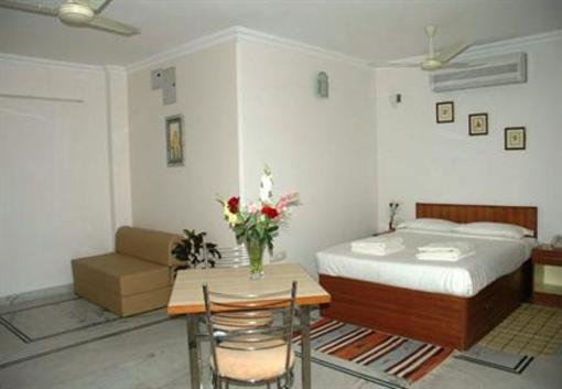 фото отеля Kesar D Villa Residence