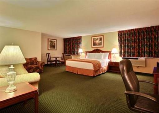 фото отеля Comfort Inn Airport Grand Rapids