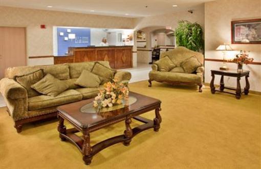 фото отеля Holiday Inn Express Hotel & Suites Hannibal