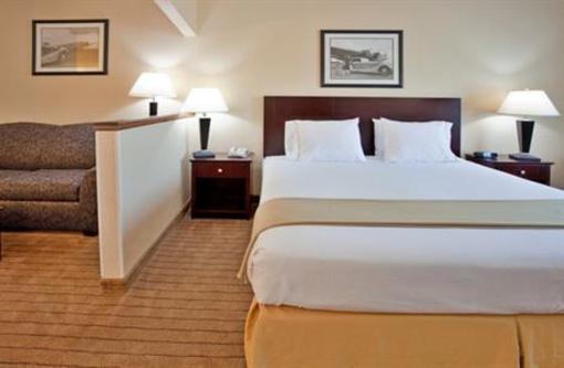 фото отеля Holiday Inn Express Hotel & Suites Hannibal