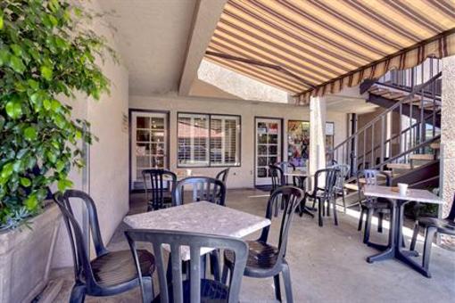 фото отеля Anaheim Desert Inn and Suites