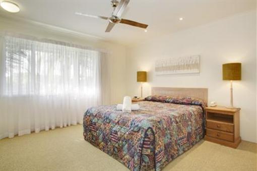 фото отеля Coco Bay Resort