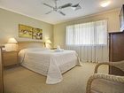 фото отеля Coco Bay Resort