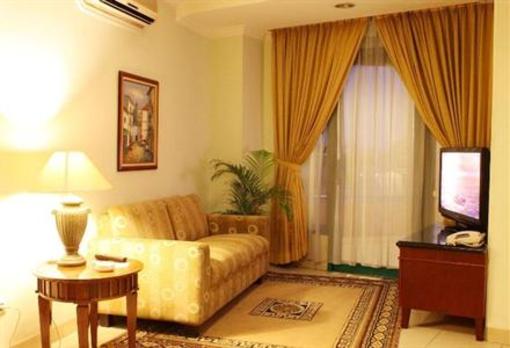 фото отеля Travellers Suites Hotel Sumatera Utara