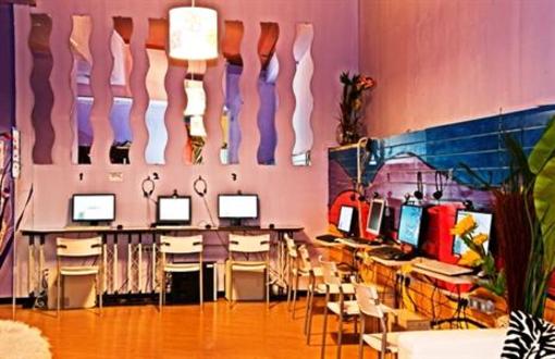 фото отеля Zebra Hostel Milan