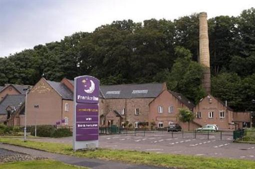 фото отеля Premier Inn Inverness Centre (Milburn Rd)