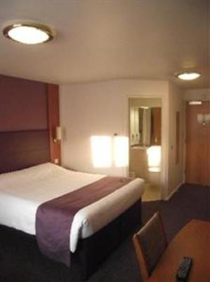 фото отеля Premier Inn Inverness Centre (Milburn Rd)