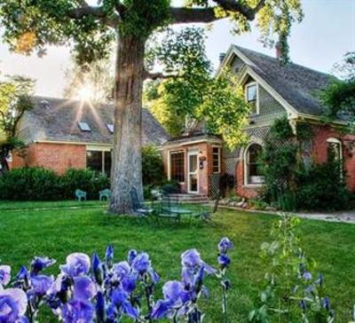 фото отеля Briar Rose Bed and Breakfast