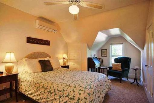фото отеля Briar Rose Bed and Breakfast