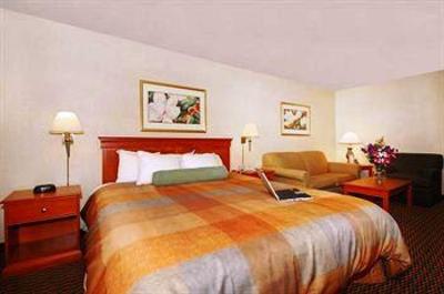 фото отеля Best Western Airport Inn And Suites Oakland (California)
