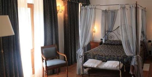 фото отеля Fattoria La Palazzina Hotel Radicofani