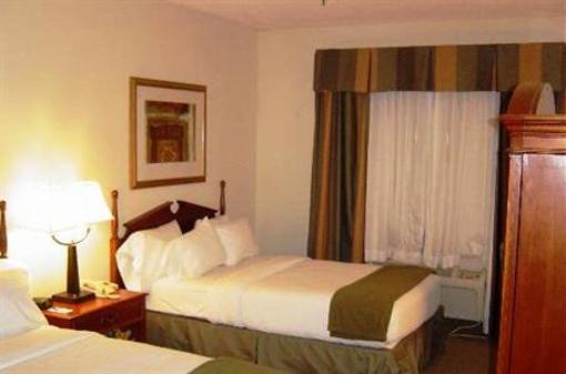фото отеля Holiday Inn Express Birmingham