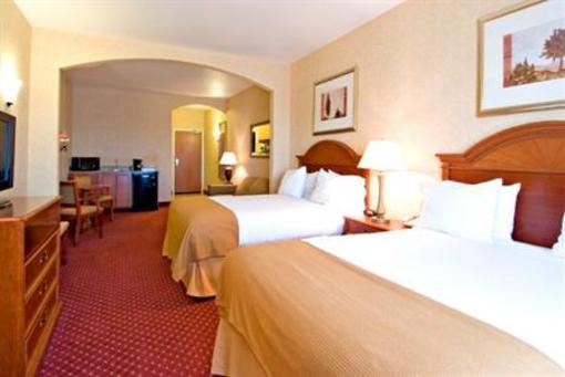 фото отеля Holiday Inn Express Hotel & Suites Moses Lake