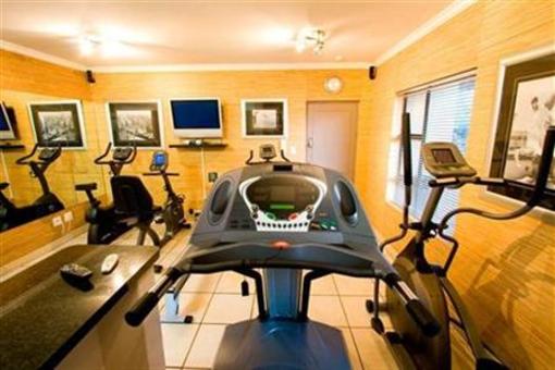 фото отеля Westpoint Executive Suites