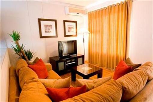 фото отеля Westpoint Executive Suites