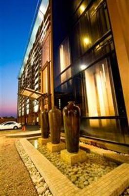 фото отеля Westpoint Executive Suites