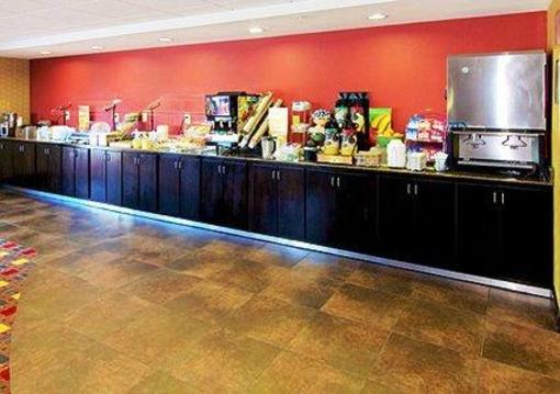 фото отеля Quality Suites Warner Robins Robins AFB