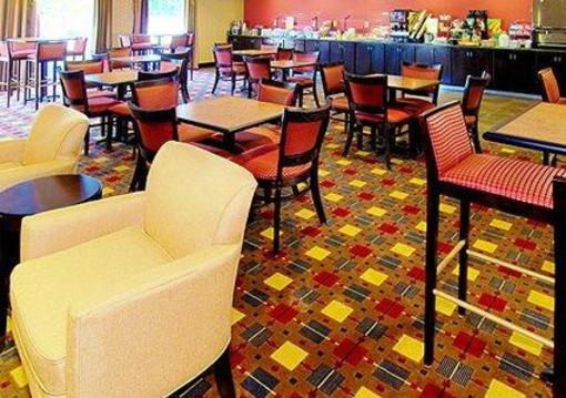 фото отеля Quality Suites Warner Robins Robins AFB