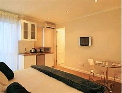 фото отеля Primi Oxford House Apartments Cape Town