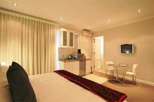 фото отеля Primi Oxford House Apartments Cape Town