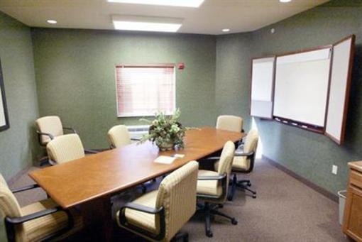 фото отеля Candlewood Suites St Robert