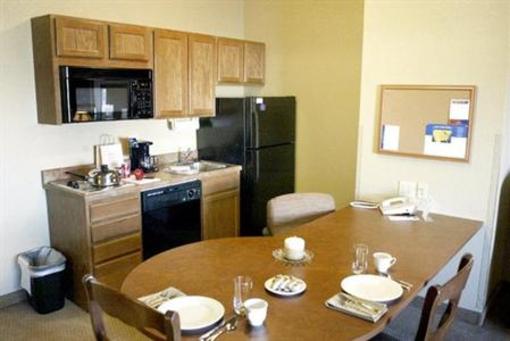 фото отеля Candlewood Suites St Robert